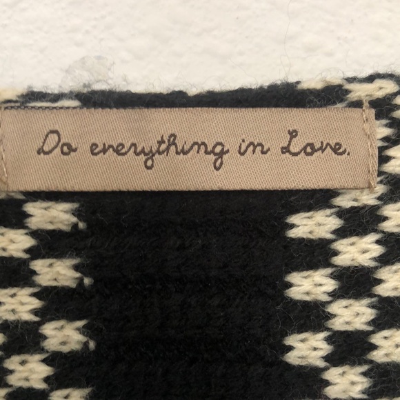 Do everything for love| Kimono shawl sweater| Women’s|. OSFM Black Cream Bo ho - Picture 2 of 11